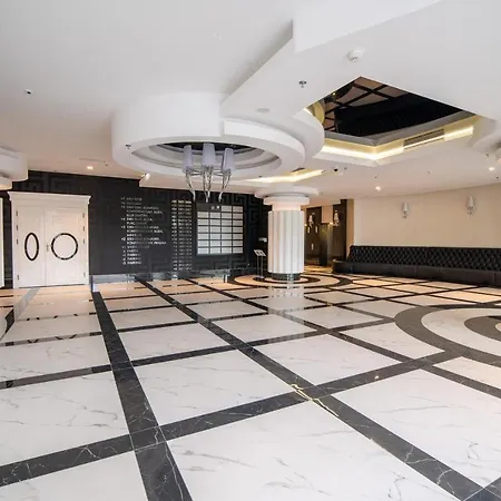 Hanza Tower Luxury Estetino