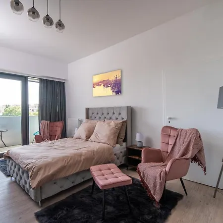 Hanza Tower Luxury Lejlighed