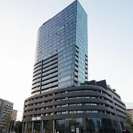 Hanza Tower Luxury דירה *