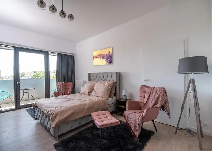 Hanza Tower Luxury Apartment